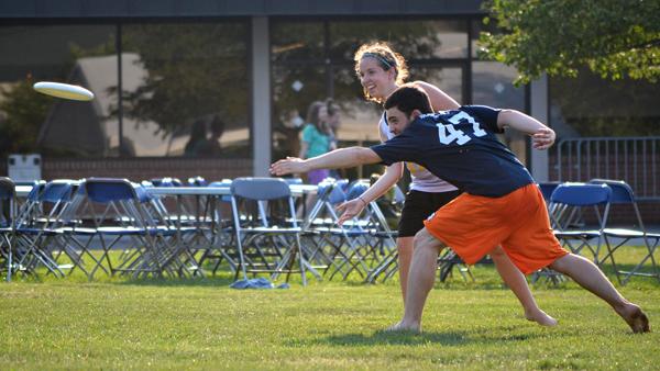 Women’s Ultimate Frisbee looks to rebuild its roster