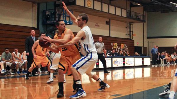 Senior guard Sean Rossi