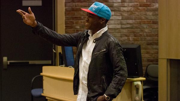 M.K. Asante, Jr., a best-selling author and award-winning filmmaker, discussed eliminating stereotypes that surround African culture Monday in Textor Hall. The event was part of Africa Week. 