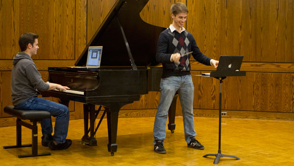 Seniors create website for college composers