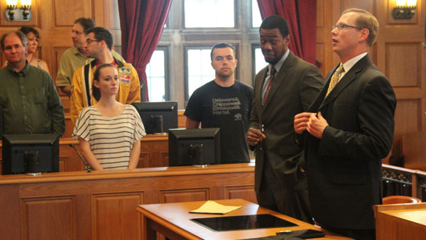 Doorknob put on trial in student-produced Web series