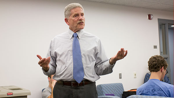 Bob Freeman, executive director of The New York State Committee on Open Government, speaks with journalists about the Freedom of Information Act during his visit to Ithaca College on Sept. 16.