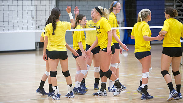 Bombers volleyball team reads book to encourage positivity
