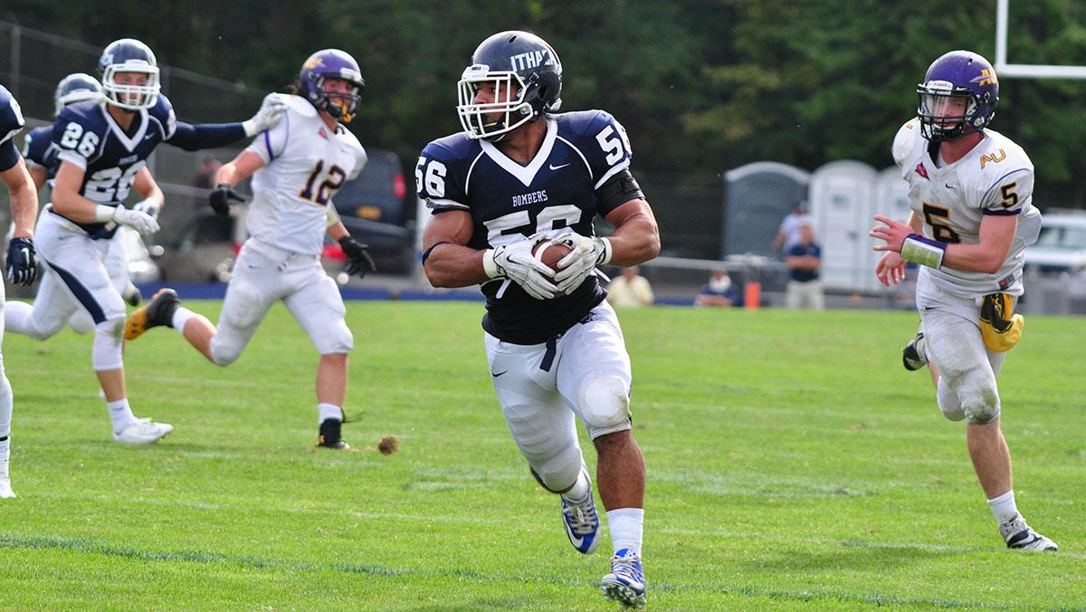 Football jumps up one spot to No. 19 in latest Division III poll