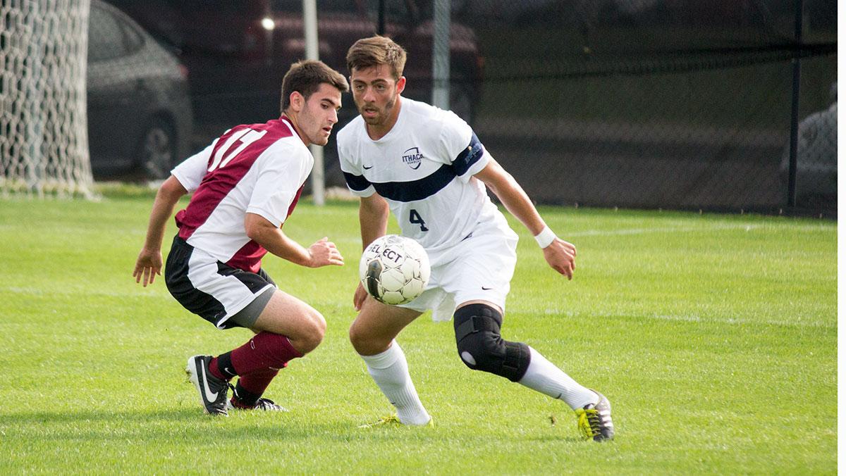Men’s soccer stays undefeated in Empire 8 with 2–1 win