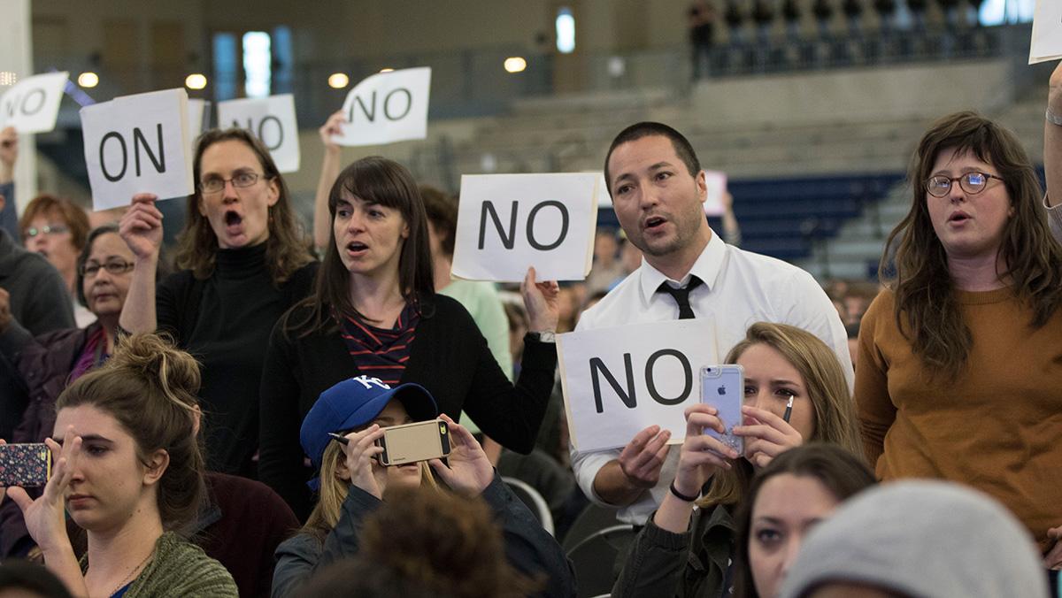 Ithaca College faculty discuss no confidence vote in president