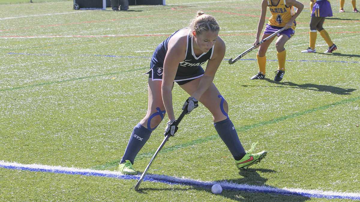 Field hockey soars over Elmira with 4–0 shutout victory