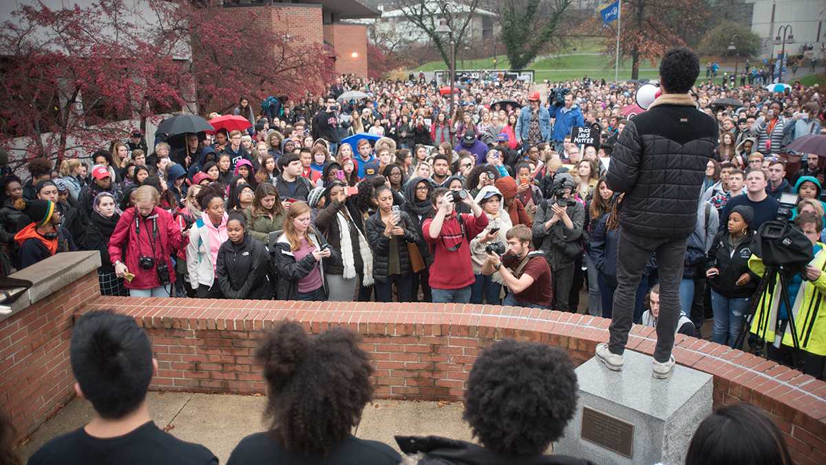 Update: “Solidarity Walkout” continues on Ithaca College Academic Quad