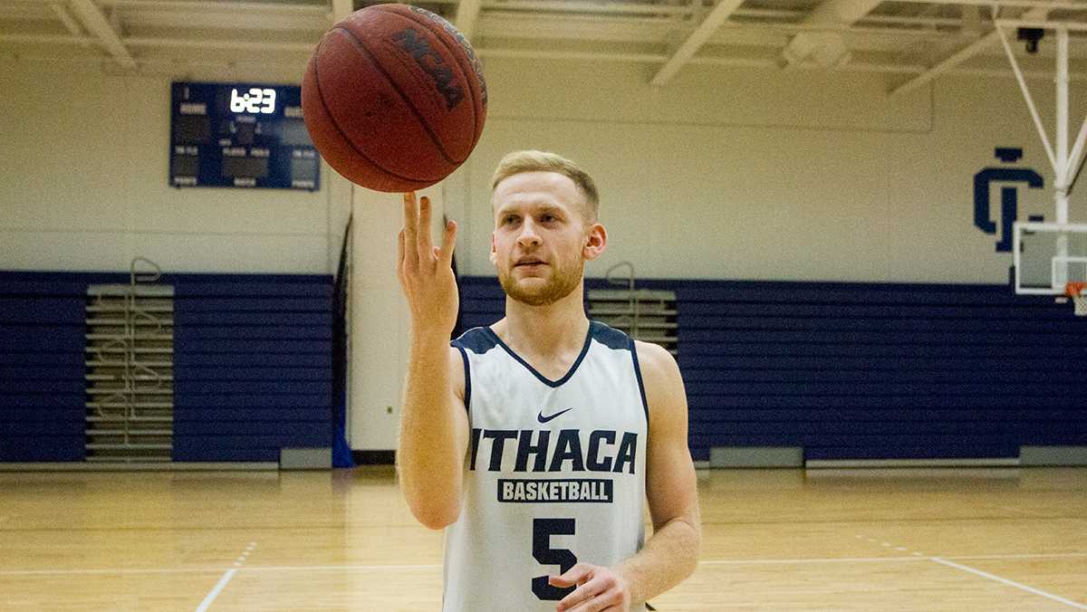 Senior guard embraces his role on the men’s basketball team