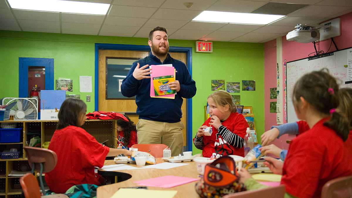 IC student teaches program for future generation of leaders
