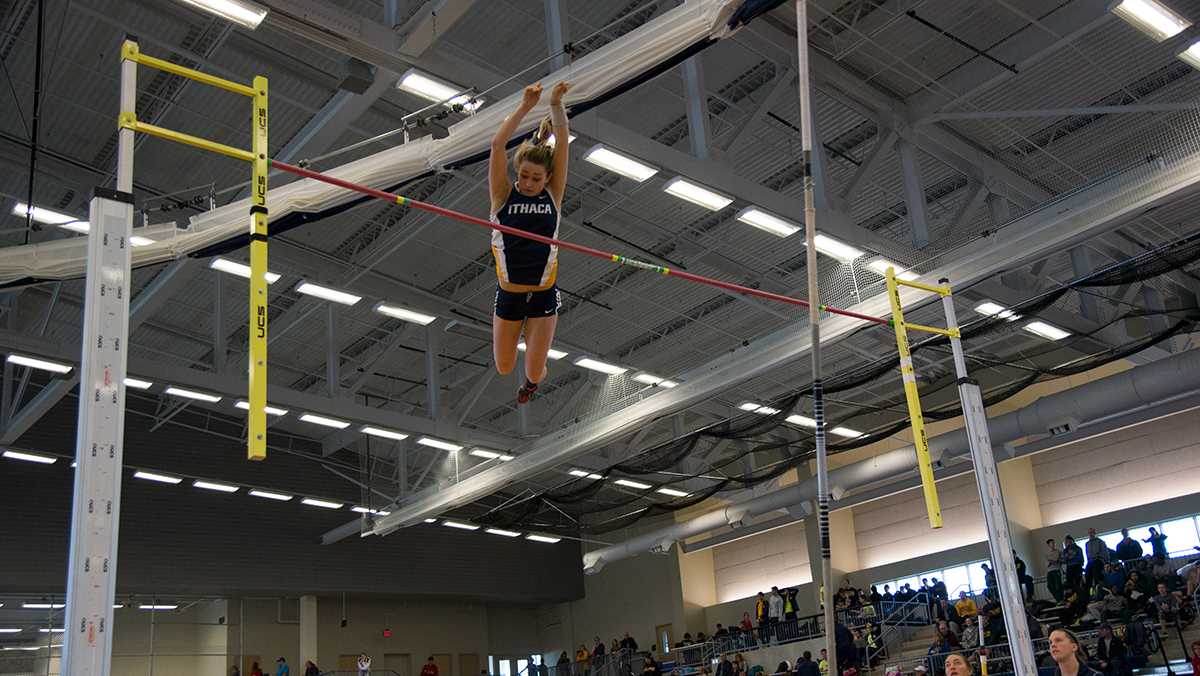 Junior pole vaulter leaps into the Bombers’ record books
