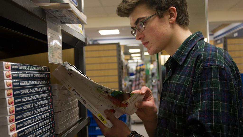 Ithaca College students find other means to acquire textbooks