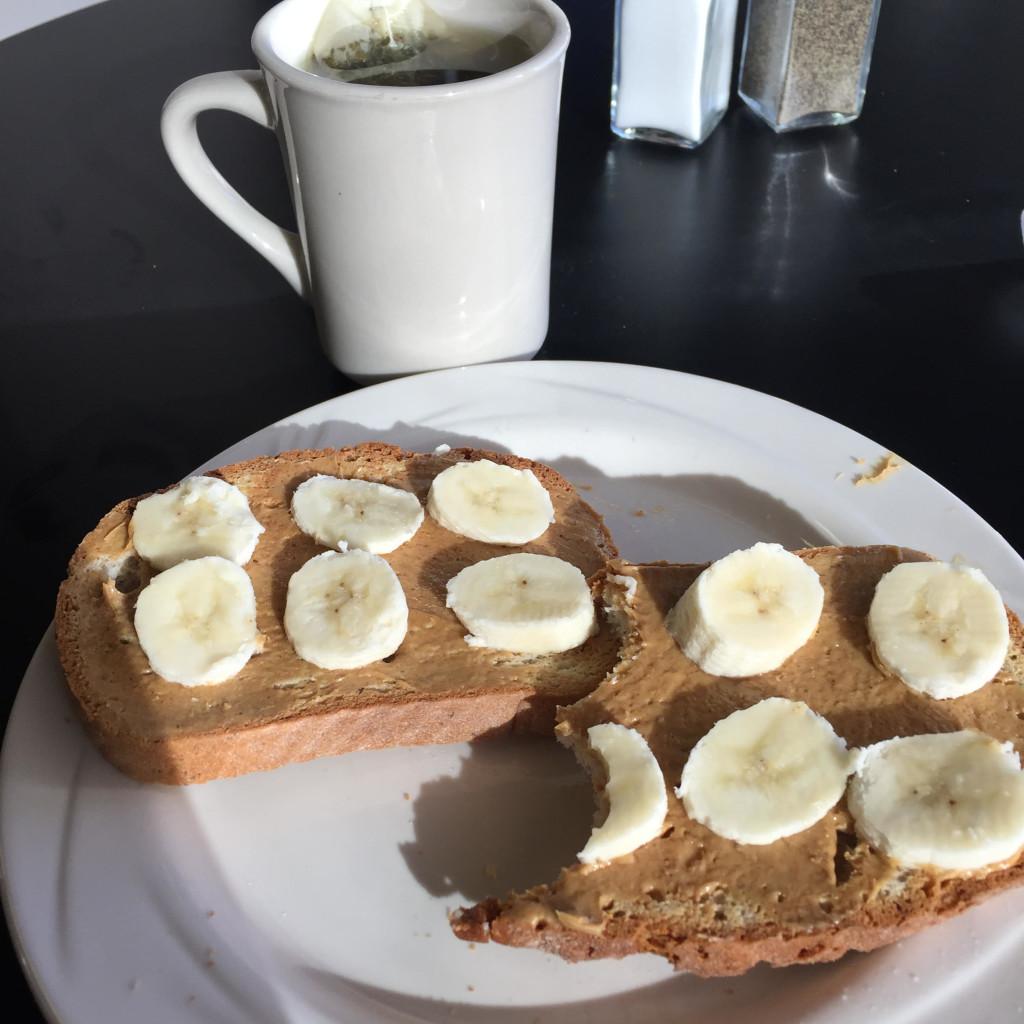 Udis+gluten+free+bread%2C+peanut+butter+and+banana+toast.+