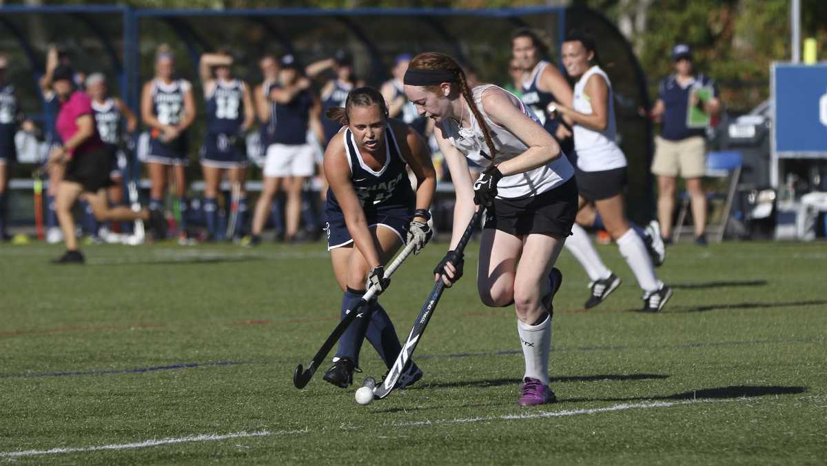 Field hockey team defeats Houghton College 3–0 at home