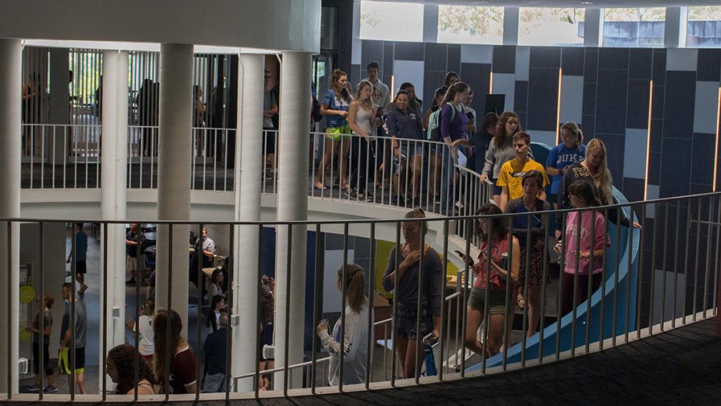 At the start of the semester, Terrace Dining Hall was having issues —long lines, food shortages and a lack of student employees made it a rough start to the year. Since then, some of these problems have been resolved but students are still noticing issues. 