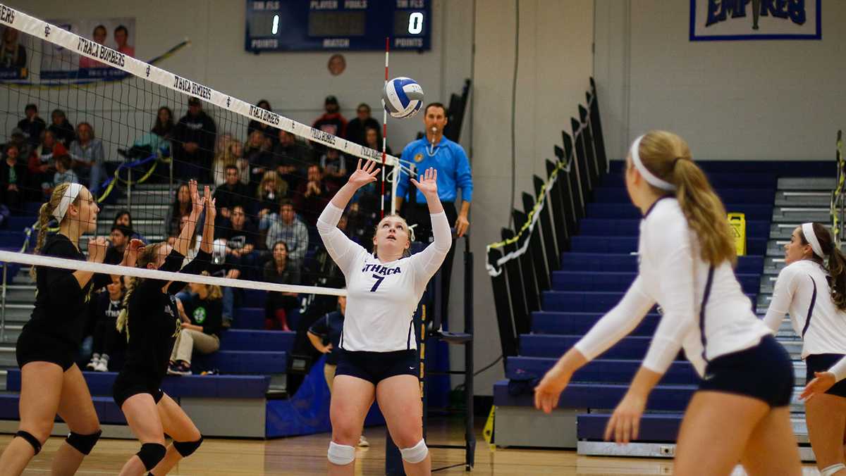 Freshman volleyball player aces first year in Bomber uniform