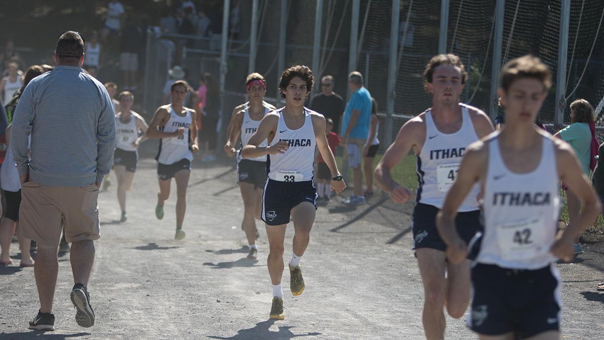 Ithaca College cross-country runner sprints to head of pack