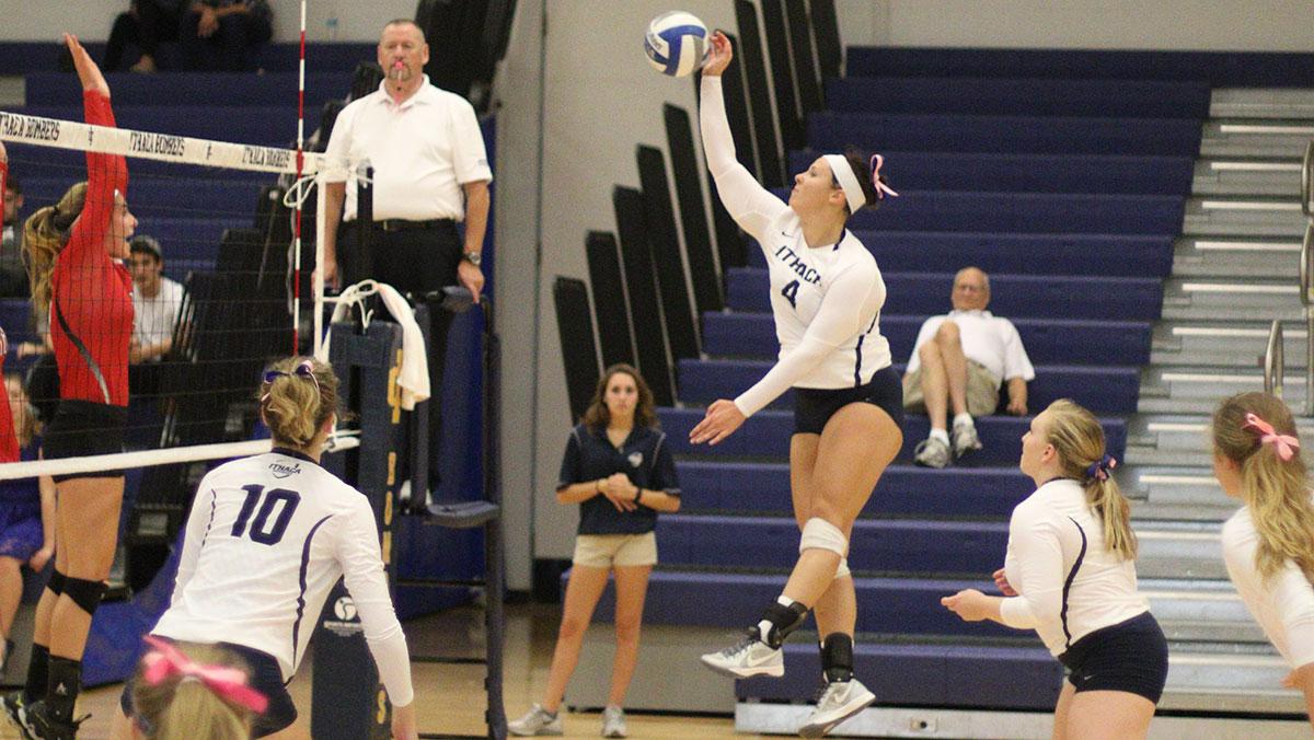 Ithaca College volleyball defeats SUNY Oneonta 3–2