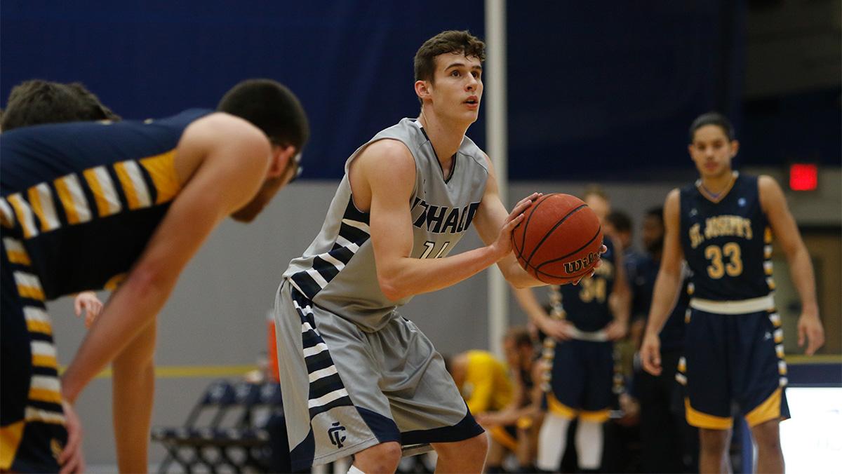 IC men’s basketball team wins two games in Cortaca Classic