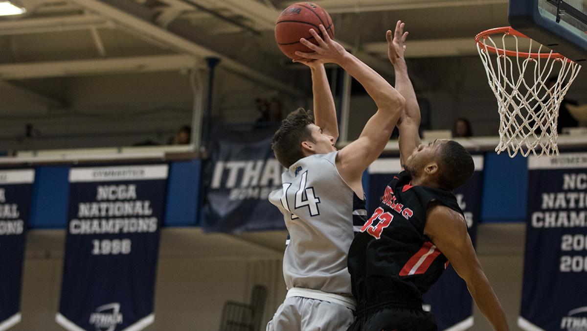 Men’s basketball defeats Wells College in front of home crowd