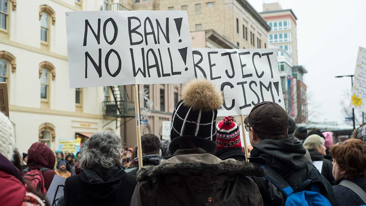 Commentary: Rochon cowers in response to Muslim ban