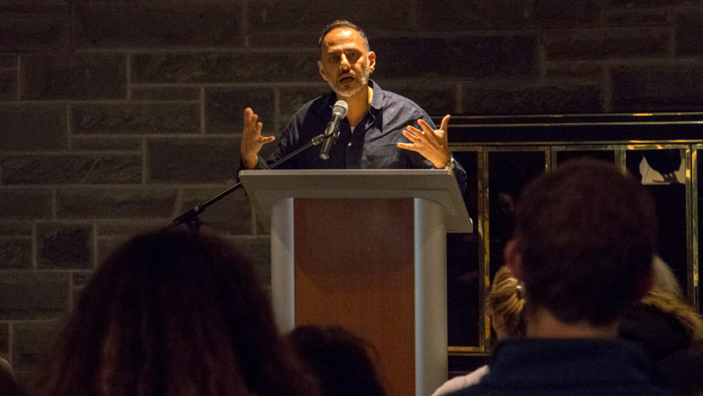 Moustafa Bayoumi, associate professor of English at Brooklyn College and author of “How Does It Feel to Be a Problem? Being Young and Arab in America,” spoke on March 27. 