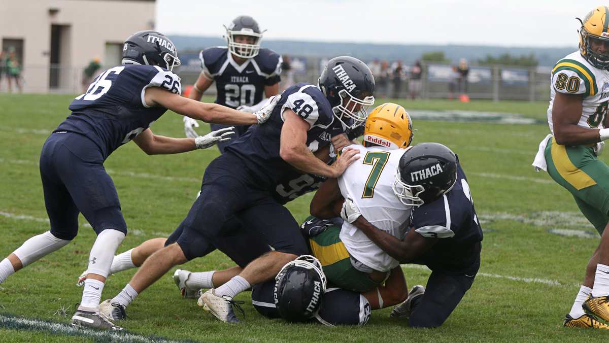 Football falls to the defense of No. 5 Brockport