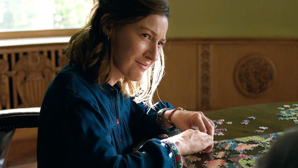 Director Marc Turtletaubs Puzzle is a well-crafted film about a woman finding freedom through jigsaw puzzle competitions.