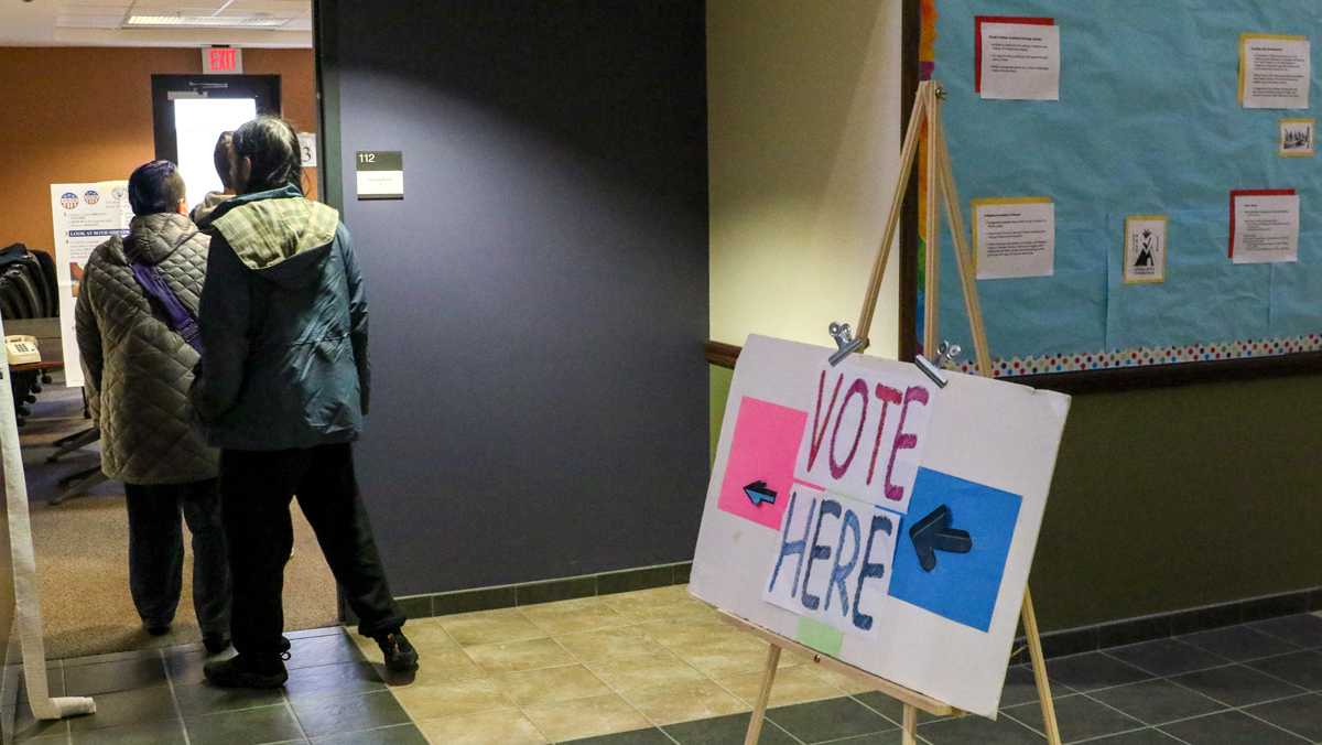 College reacts to midterm election results