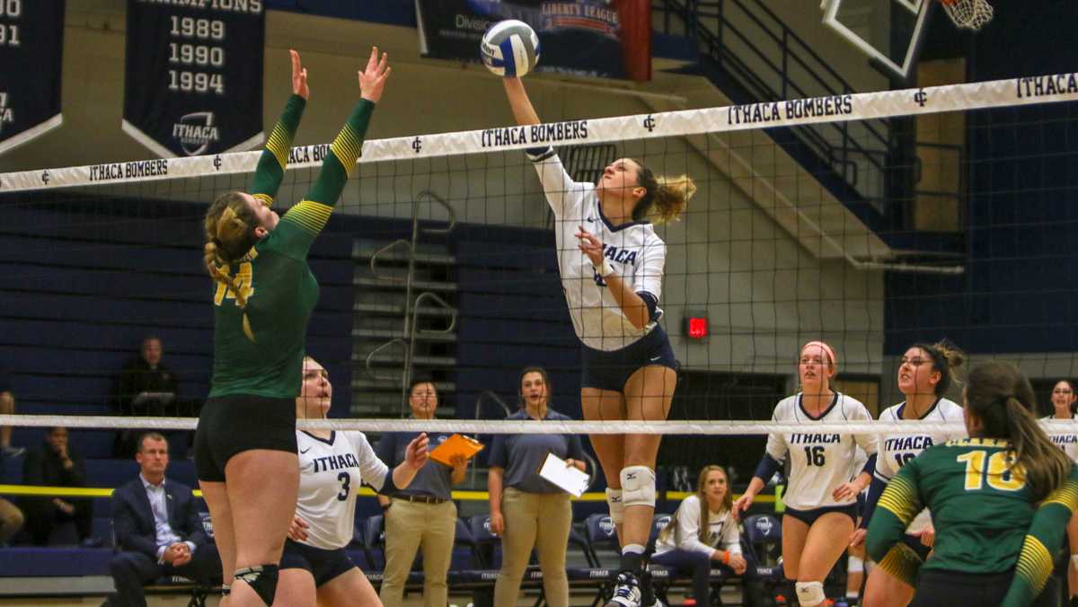Volleyball falls in Liberty League playoffs to Clarkson