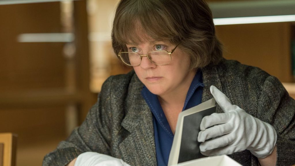 Melissa McCarthy turns toward drama as she plays the author-turned-criminal Lee Israel in 90s New York City.