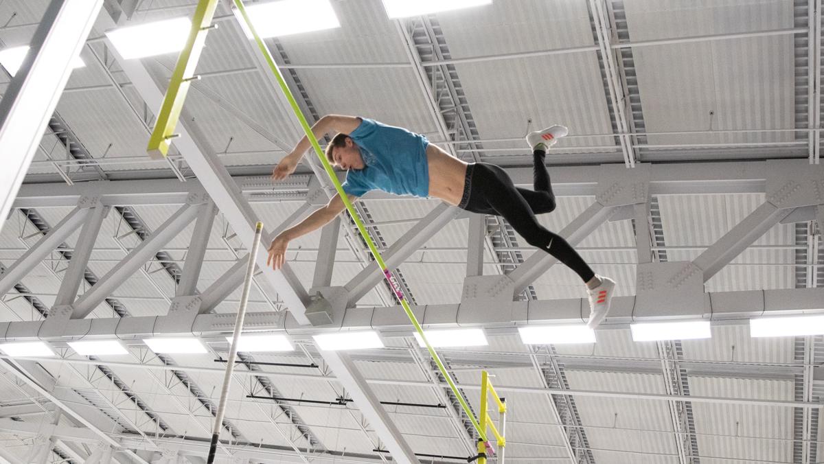 Freshman pole vaulter reaches new heights in first season