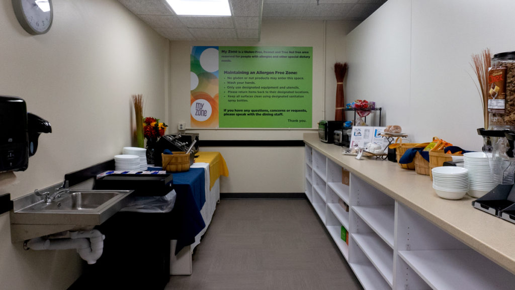 Ithaca College dining services have implemented a new food allergy dining area for those in the IC community who have allergies and sensitivities to certain foods. 