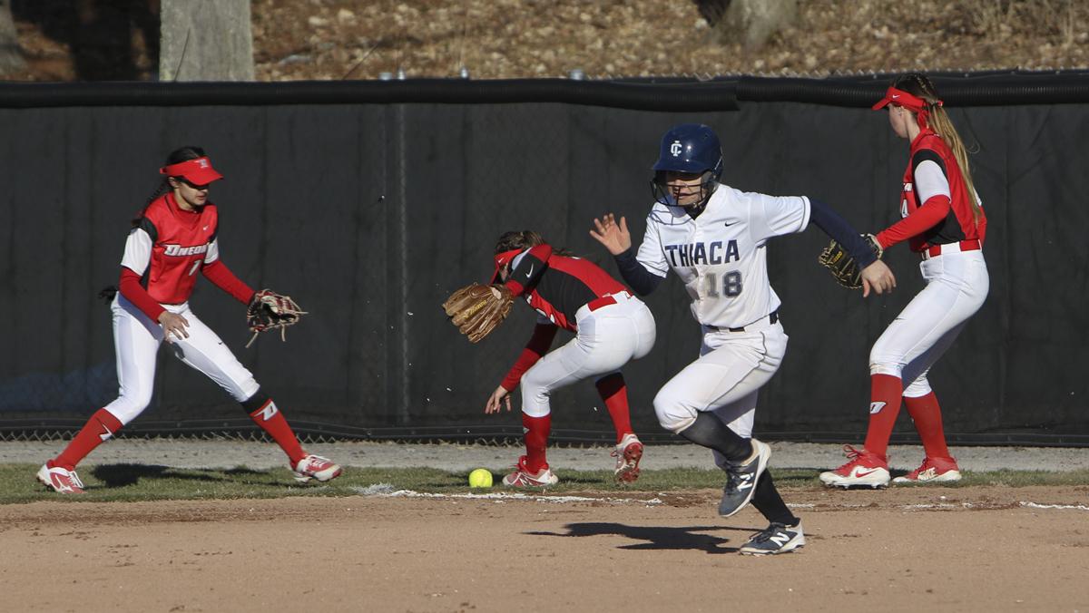 Softball wins and ties in doubleheader against SUNY Oneonta