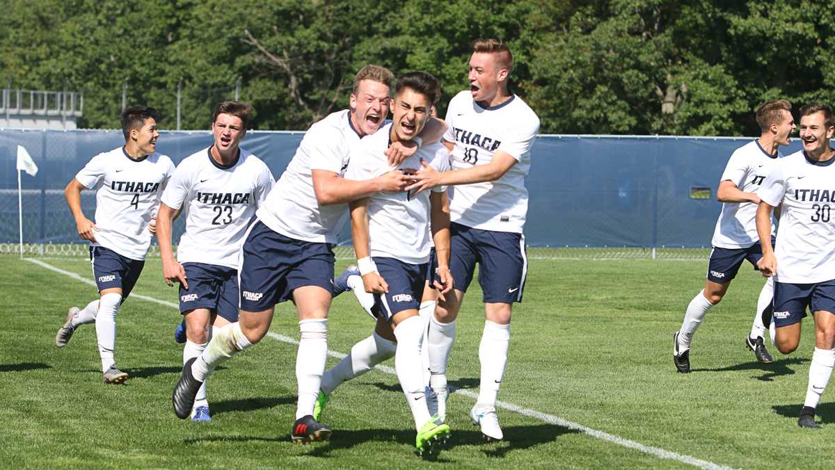 Men’s soccer dominates in game dedicated to club soccer player