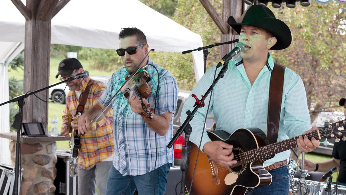 Winery hosts country music celebration