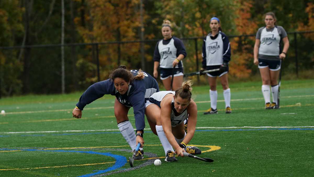 Field hockey restructures with new defensive formation