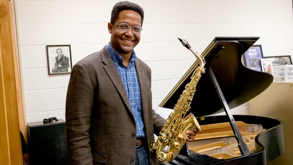 Steven Banks, assistant professor in the Department of Performance Studies at Ithaca College, and three other musicians were chosen to receive three-year comprehensive management contracts. This contract offers Banks performing opportunities at recital halls and with orchestras in New York City and Washington, D.C. 