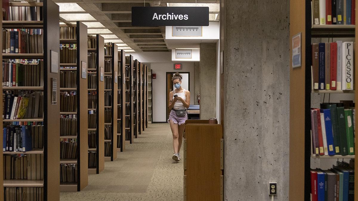 Longtime college archivist and librarian retires