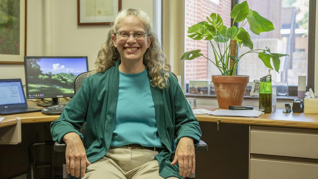 Leigh Ann Vaughn, professor in the Department of Psychology, published an article on the study of well-being during the COVID-19 pandemic with her student research team. 