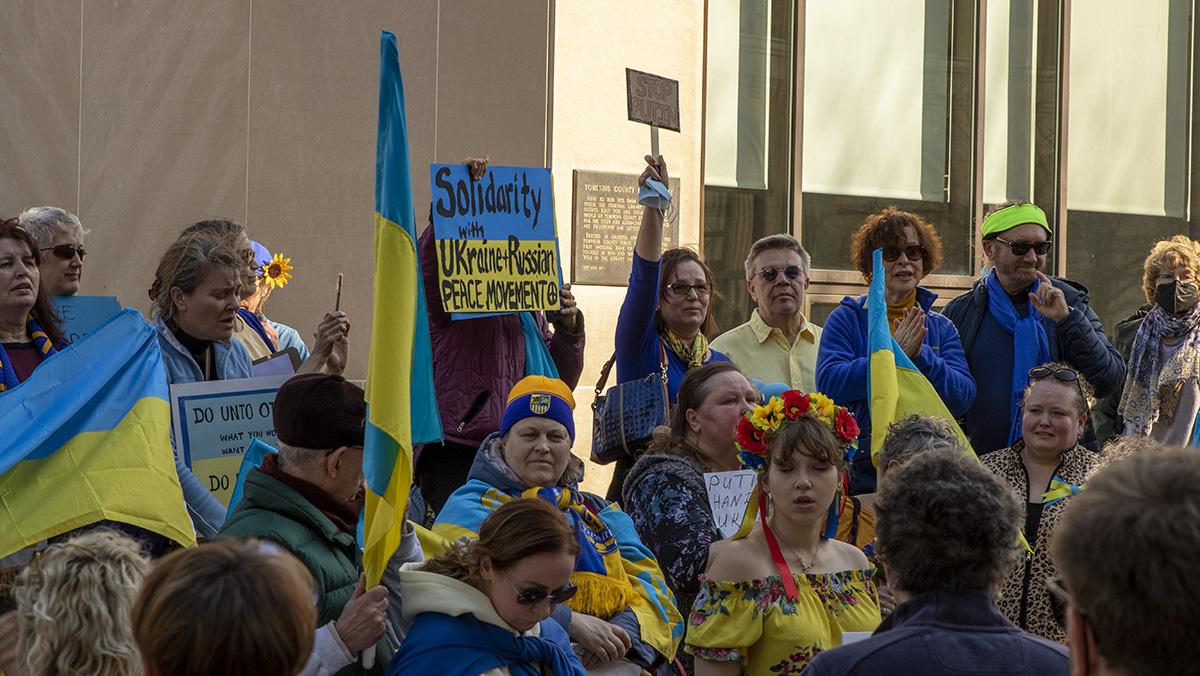 Ukrainian community of Ithaca protests Russian invasion