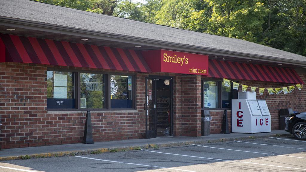 Smiley’s Mini Mart is located right off the college’s campus at 825 Danby Road, next door to the Sunset Grill. Before Smiley’s Mini Mart opened in August 2022, the store was a local convenience store chain called Dandy’s. Raj Singh, who also owns a store in Newfield, bought Rogan’s Corner from Dandys in June 2022 because he wanted to cater to college students.