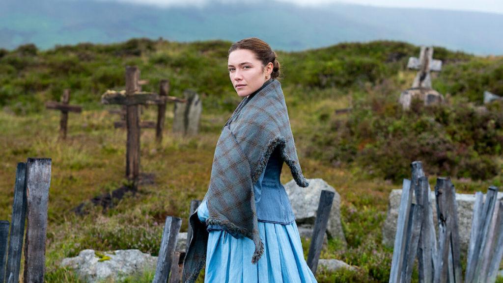 English nurse Lib Wright (Florence Pugh) is hired to observe a little girl that has not eaten for four months in Sebastián Lelios newest film, The Wonder.