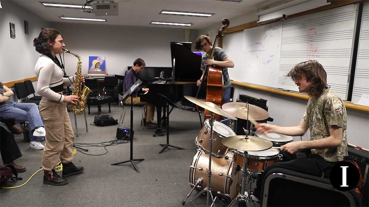 Students swing together at Jazz Jams club