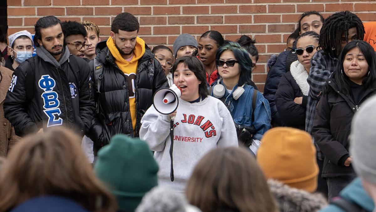 IC Rise Up organizes solidarity walkout for students of color