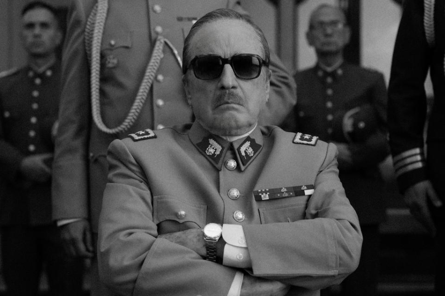 Chilean dictator Augusto Pinochet (Jaime Vadell) is a hundreds-of-years-old vampire who is ready to die in the new movie El Conde.