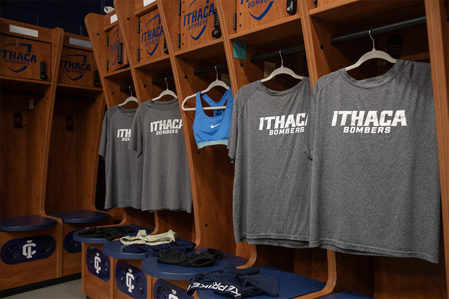 On+Oct.+15+the+Ithaca+College+athletic+department+issued+a+new+dress+code+that+impacts+practice+attire+for+varsity+athletes+in+the+Athletic+and+Events+and+Hill+Centers.+