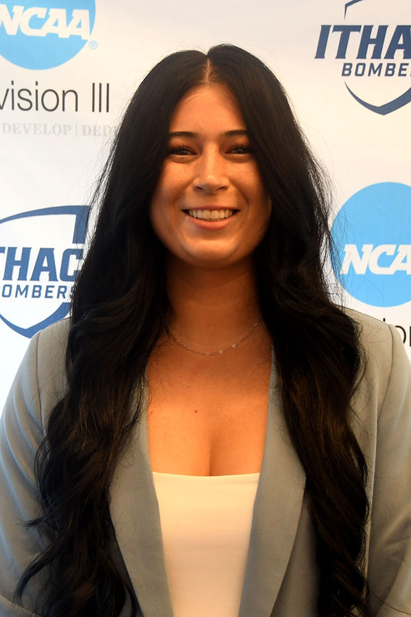 Tara Stillwell '19 will replace Johan Dulfer as head coach of the Ithaca College volleyball team.