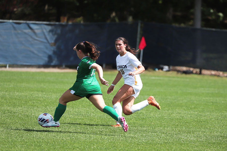 Junior defender Ali Amari closes in on the Spartans’ attack in a defensive battle that ended in a 0–0 tie. The Bombers record goes to 1-1-0 for the season.