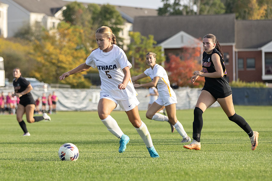 Sophomore forward Jayne Bogle drives the ball downfield during the Bombers' 0-0 draw against Alfred University. The Bombers outshot the Saxons 31-2 but were unable to score.